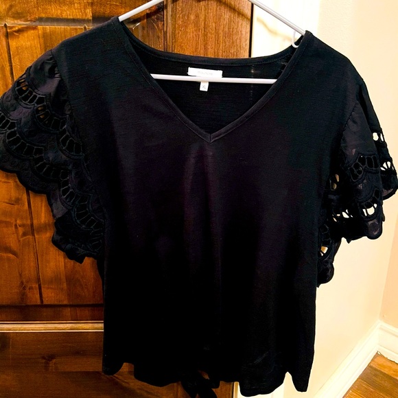 👚Casual Black Blouse👚 - Picture 2 of 5